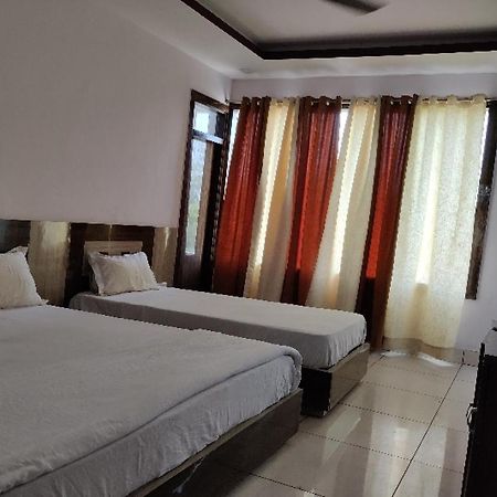 Oyo Hotel Laksh Kurukshetra Екстер'єр фото