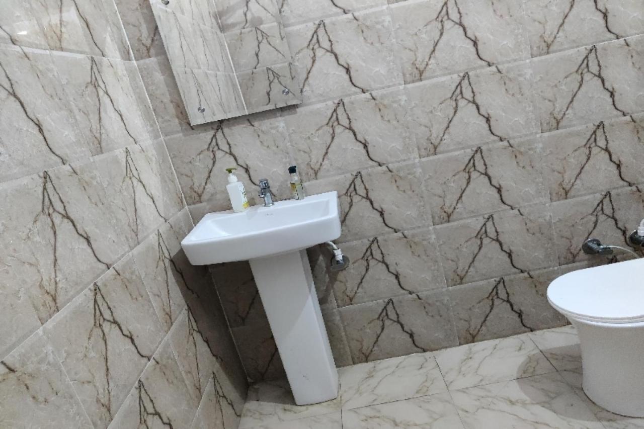 Oyo Hotel Laksh Kurukshetra Екстер'єр фото
